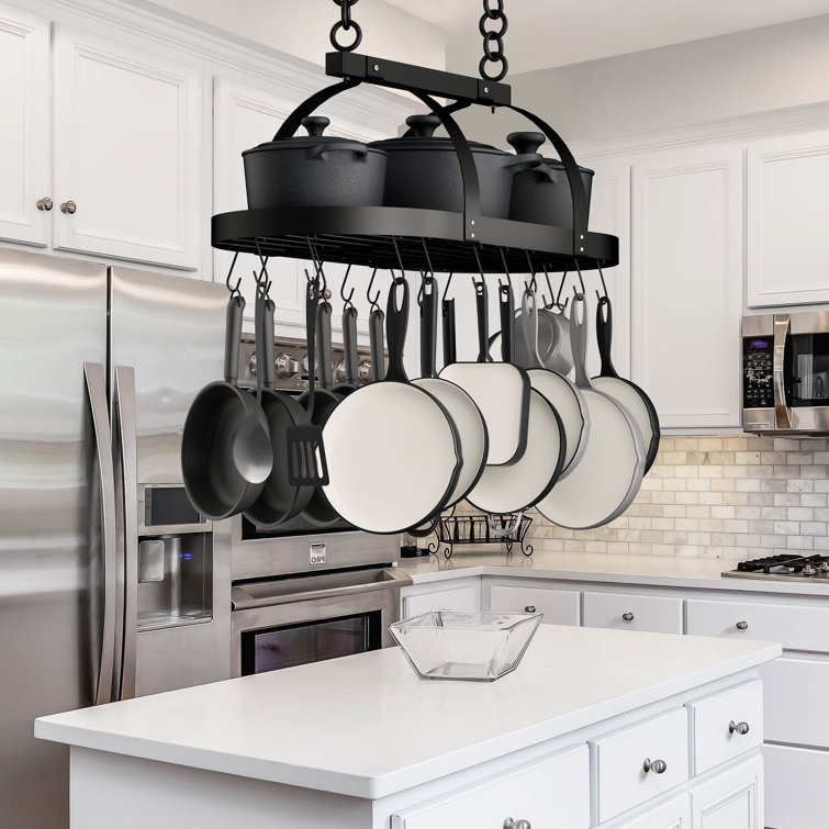 Hanging bar outlet for kitchen utensils